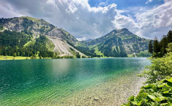 Naturjuwel Vilsalpsee zum Wandern und Erfrischen