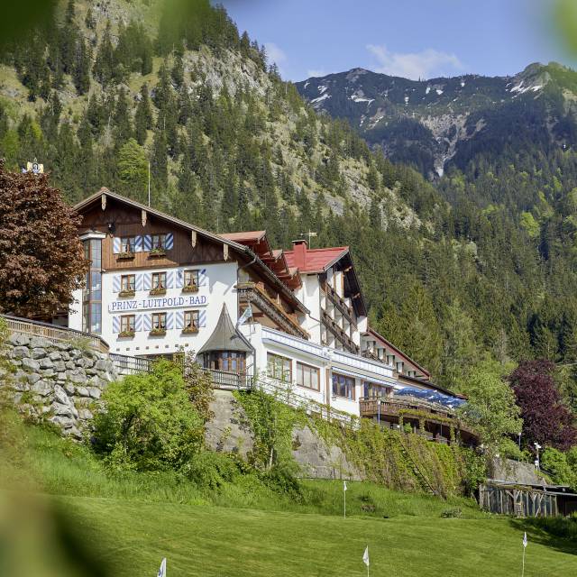 Hotelfront des Wellnesshotels Prinz Luitpold Bad